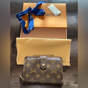 Louis Vuitton Monogram Compact Zip Wallet • Vintage 2002 • Full Set Dustbag Box